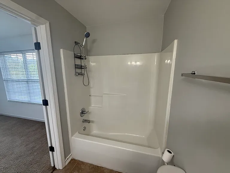 9084 Haileys Pond Dr — Photo 19