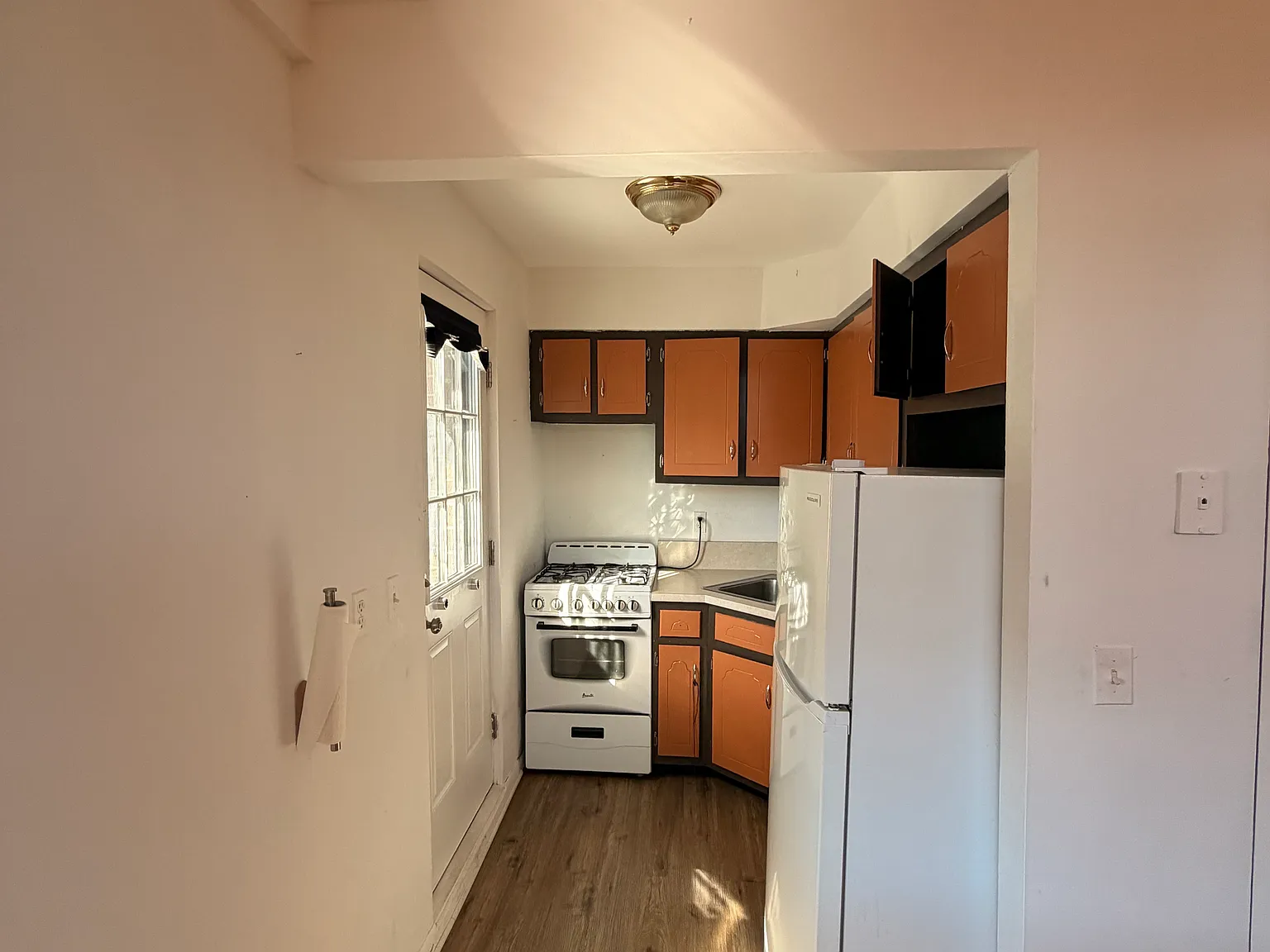 194 Seaview Ave — Photo 3