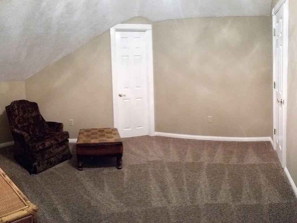 2nd image of 299 Spindletop Dr