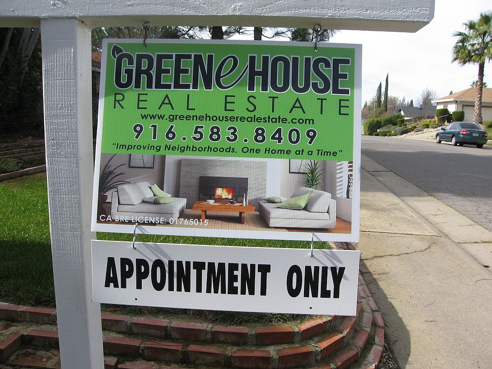 1st image of 8518 Briarbrook Cir