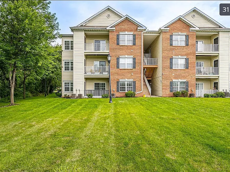 118 Frank Ct #118 — Photo 32