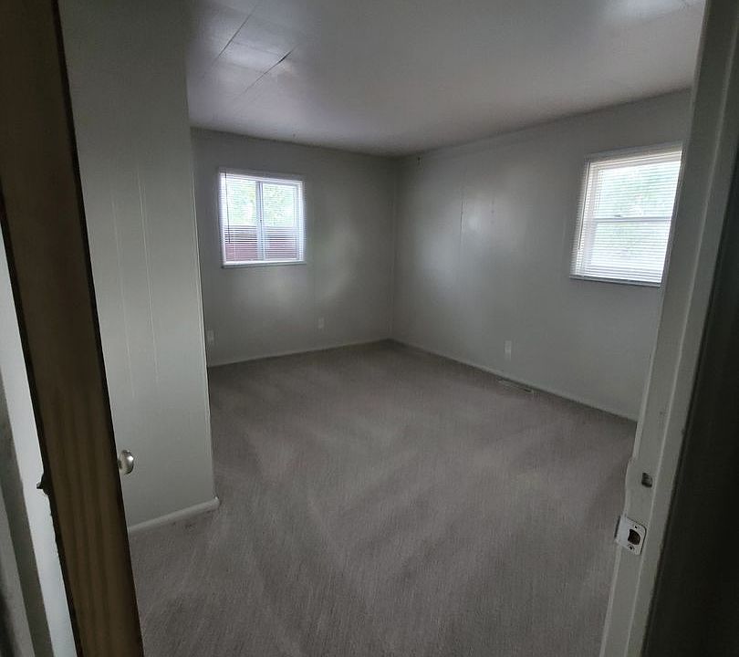 1225 S Arp Ave, Cheyenne, WY 82007 | Zillow