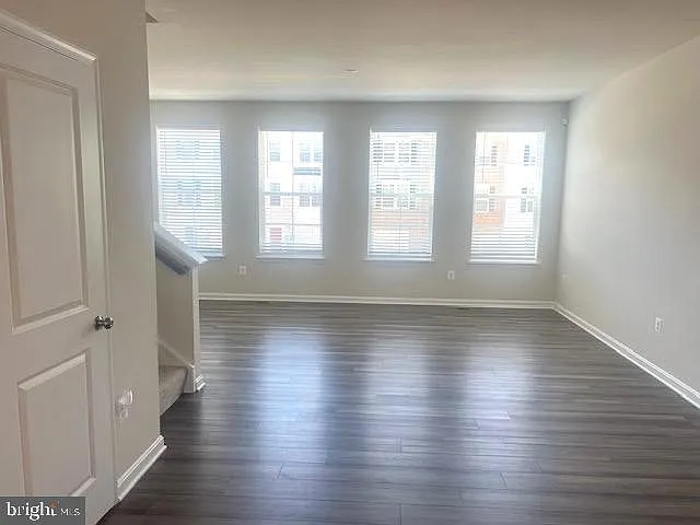 98 Extrovert Dr — Photo 12