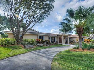 12180 SW 70th Ct, Pinecrest, FL 33156