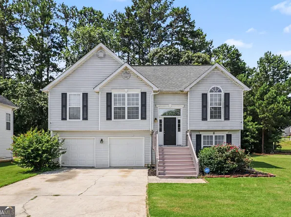 136 Harbour Lake Dr, Fayetteville, GA 30215
