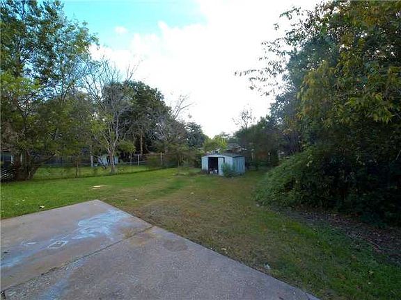 5th image of 5803 Breezewood Dr