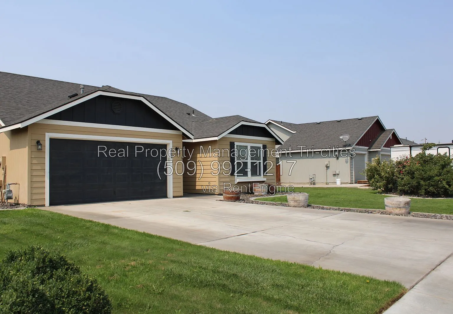 3 bed, 2.0 bath, 1412 sqft, $2,245 — Photo 2