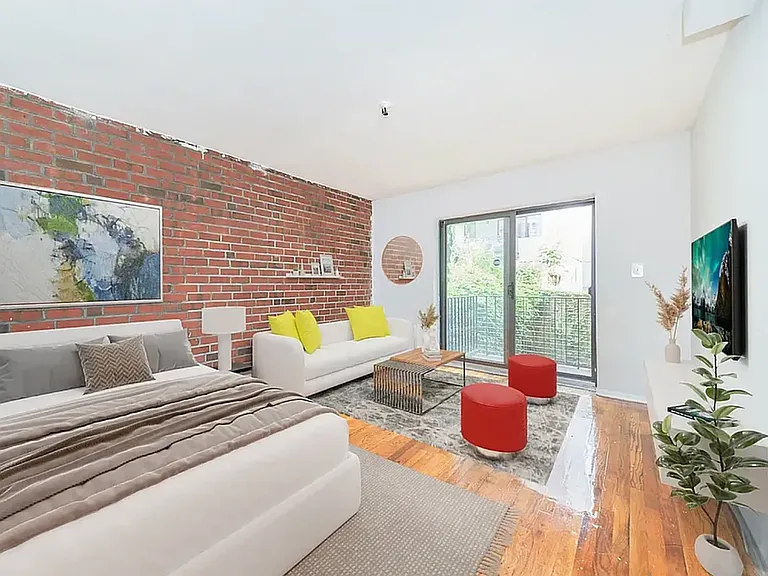 432 E 88th St #108 — Photo 1