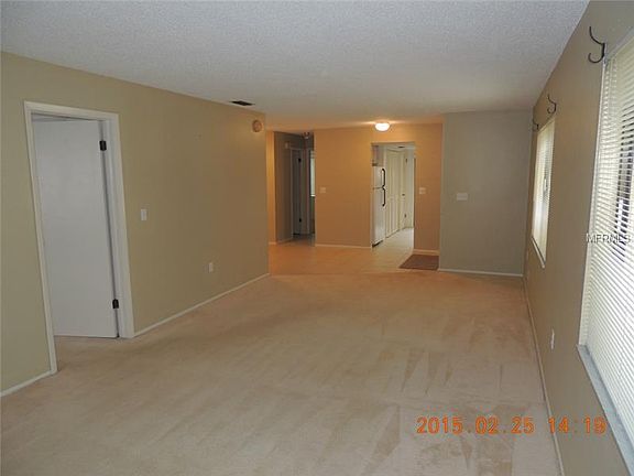 4th image of 510 Duxbury Ct APT A