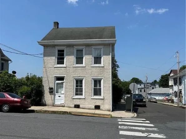 338 Northampton St, Hellertown, PA 18055