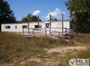 22627 Gates Rd, Howard City, MI 49329