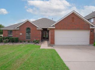 612 Beeman Dr, Arlington, TX 76002