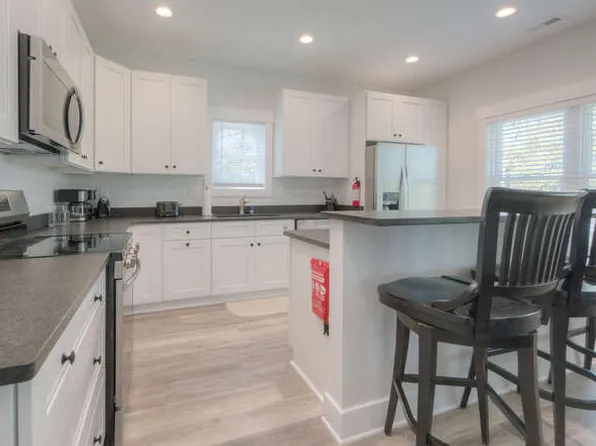 223 NE 78th St, Oak Island, NC 28465
