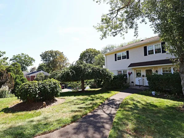 245 Unquowa Road APT 64, Fairfield, CT 06824