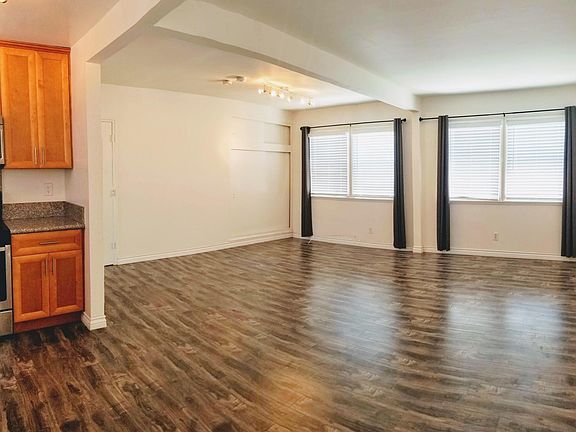 3rd image of 3104 1/2 Livonia Ave
