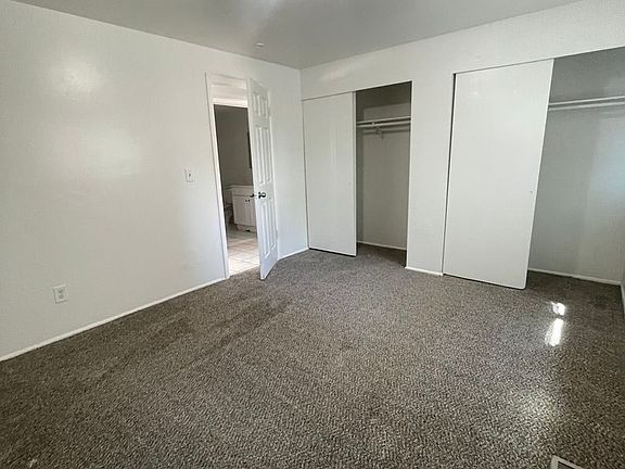 5th image of 1609 W Ivy Cir APT 4
