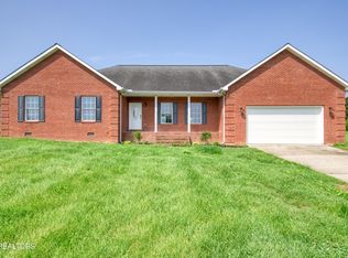 131 El Sara Dr, New Tazewell, TN 37825
