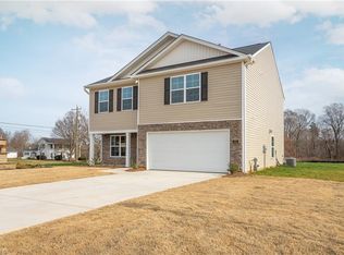 222 Jack Rabbit Ct, Lexington, NC 27292