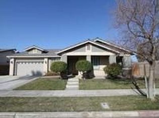 2484 E Duff Ave, Reedley, CA 93654