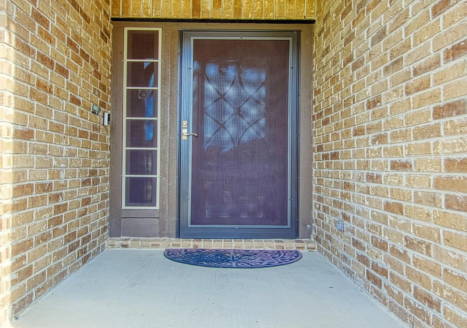 4 bed, 2.5 bath, 3509 sqft, $2,500 — Photo 4
