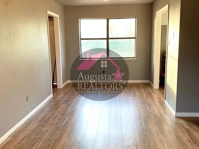 4 Carson Cir — Photo 5