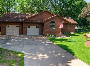 505 N Brookview Ln SW, Isanti, MN 55040