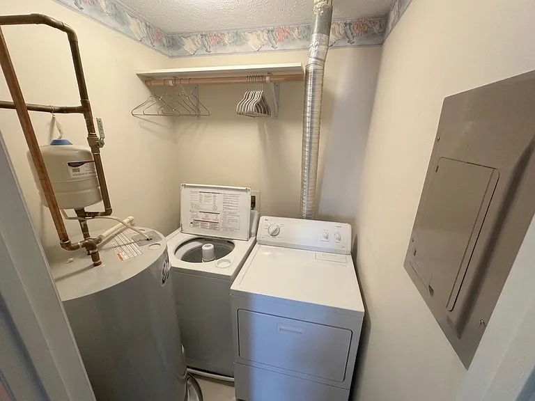 728 Jupiter Hills Ct — Photo 17