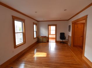 135 Columbia St #1, Brookline, MA 02446