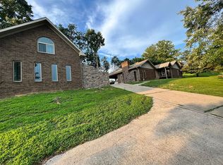 225 Jefferson St, Harrogate, TN 37752