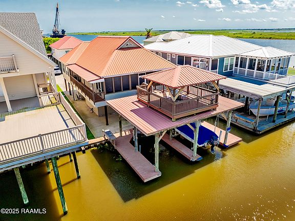 2nd image of 178 Flounder Ct