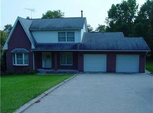 3945 Sardis Rd, Pittsburgh, PA 15239