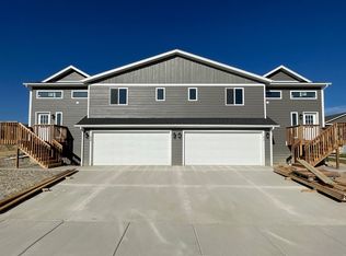 635 Copperfield Dr, Rapid City, SD 57703