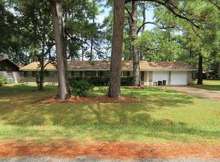 2611 Whispering Pines St, Baytown, TX 77521