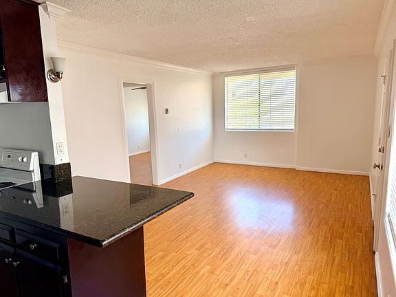 2nd image of 233 Argonne Ave APT 2
