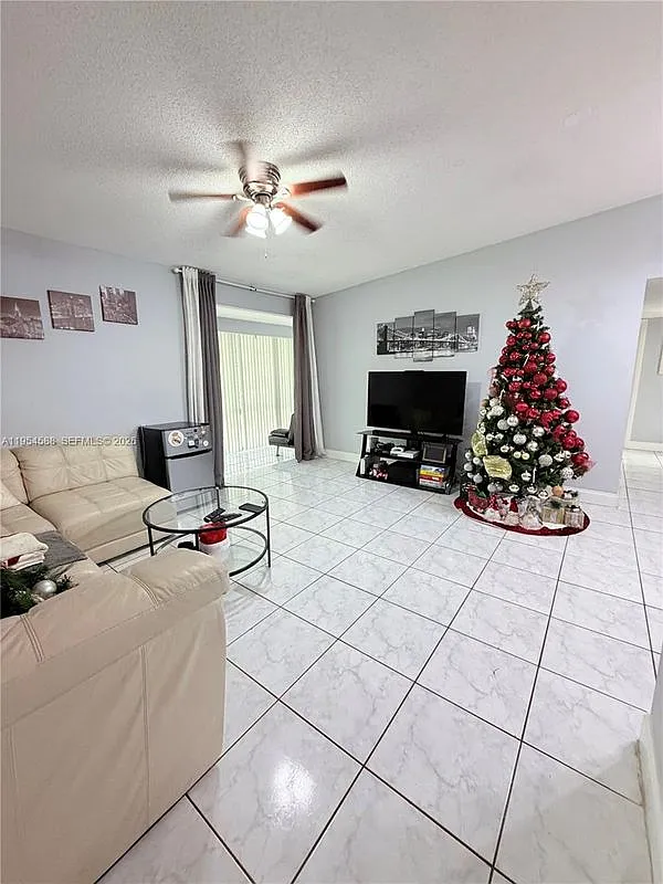 Building Photo - 9729 Hammocks Blvd #203E