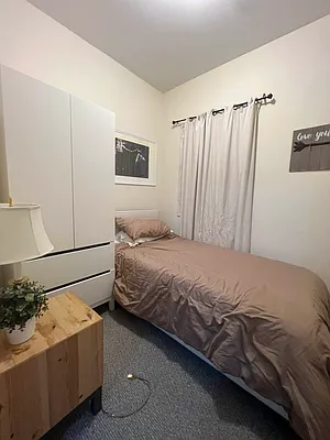 Rented by Green City Realty | media 3