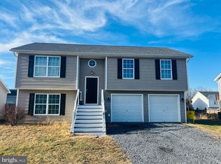 61 Job Rd, Inwood, WV 25428