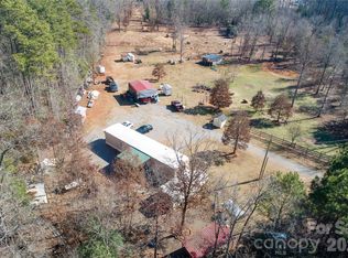 153 Lake Rd, Rockingham, NC 28379