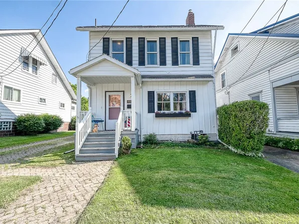 332 S Washington St, Evans City, PA 16033