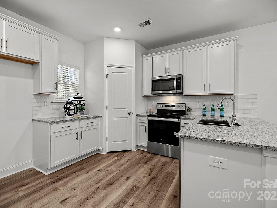 2nd image of 3112 Butler Hill Dr #16