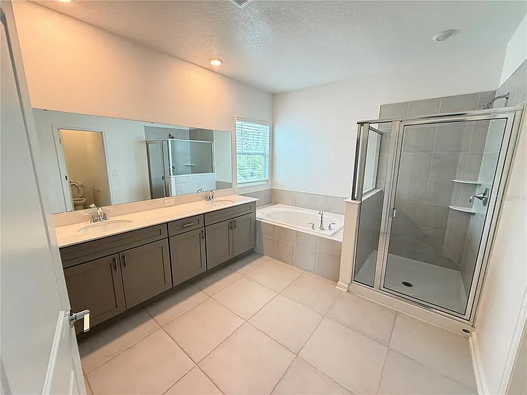 6367 Lakepine St — Photo 22