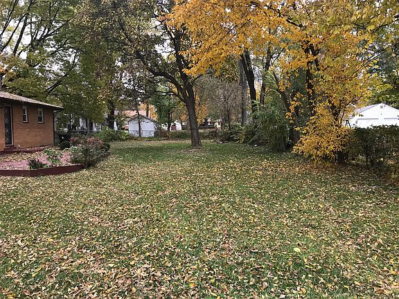 2nd image of 1023 W Nowland Ave