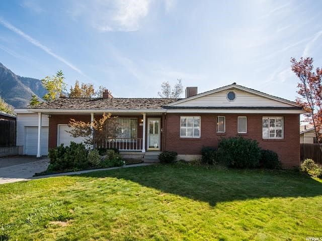 1st image of 3226 E Delsa Dr