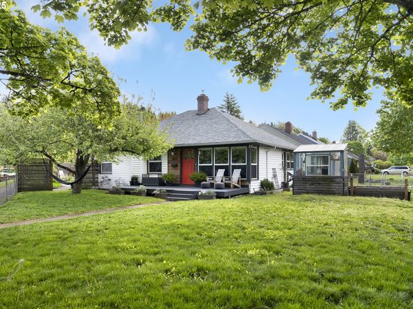 8604 NE Dyer St, Portland, OR 97220
