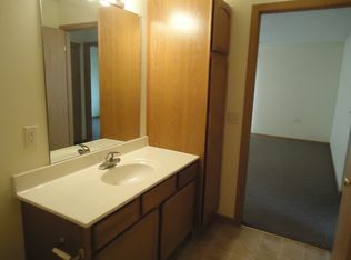 1120 20th St #A01, Crete, NE 68333