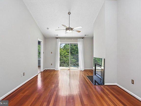 5th image of 15302 Diamond Cove Ter #123