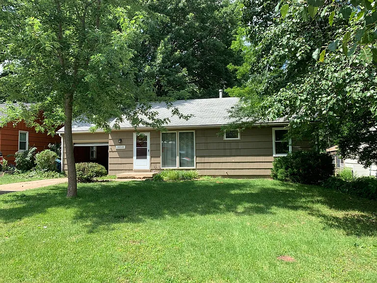 Updated 3 bedroom 1 Full Bathroom with unfinished basement.