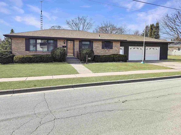 620 North Elm Street, Platteville, WI 53818