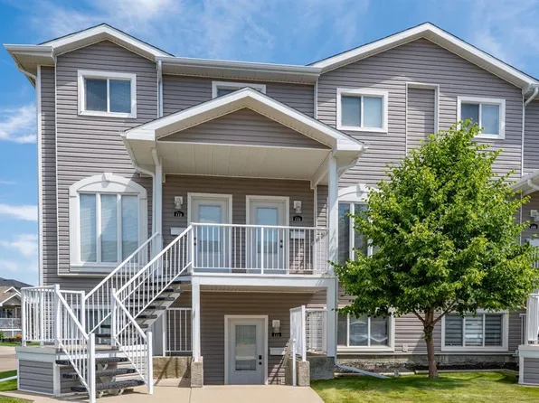 113 S Somerset Ln SE, Medicine Hat, AB T1B 0E8