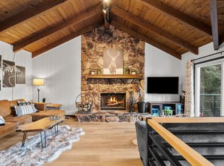 707 Oakmont Ln, Lake Arrowhead, CA 92352